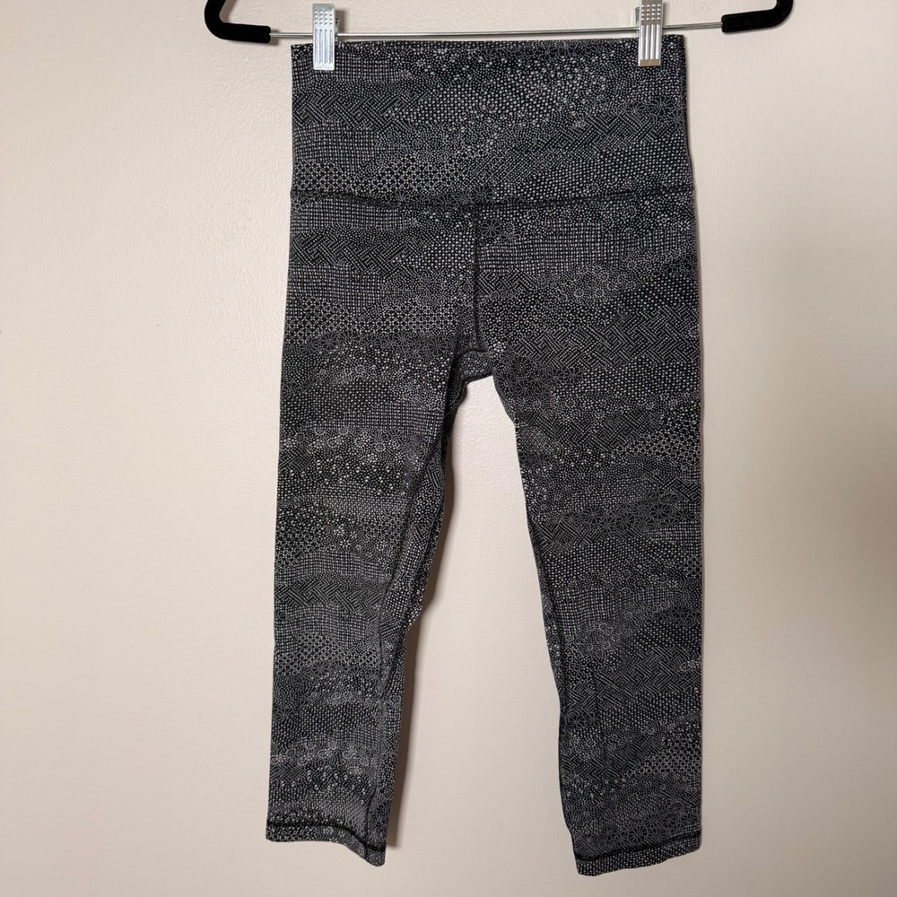 Lululemon Align Crop 21" Leggings (6) Tights Activewear Exercise Yoga Running - Picture 4 of 12